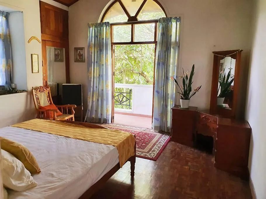 Apartamento Greenheart Villa- Top Floor, Specious 3Br-1Br Ac - Hot W, Peace In Greenary & Fresh Air -Travel Awards 2025 Maharagama